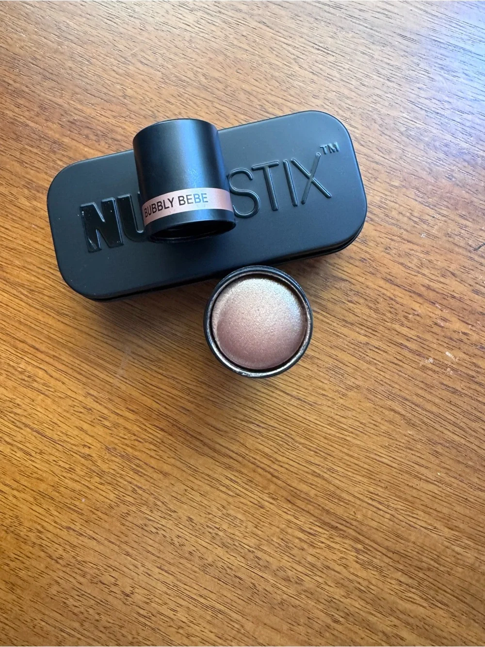 NUDESTIX Nudies Glow Bubbly Bebe Cream Highlighter